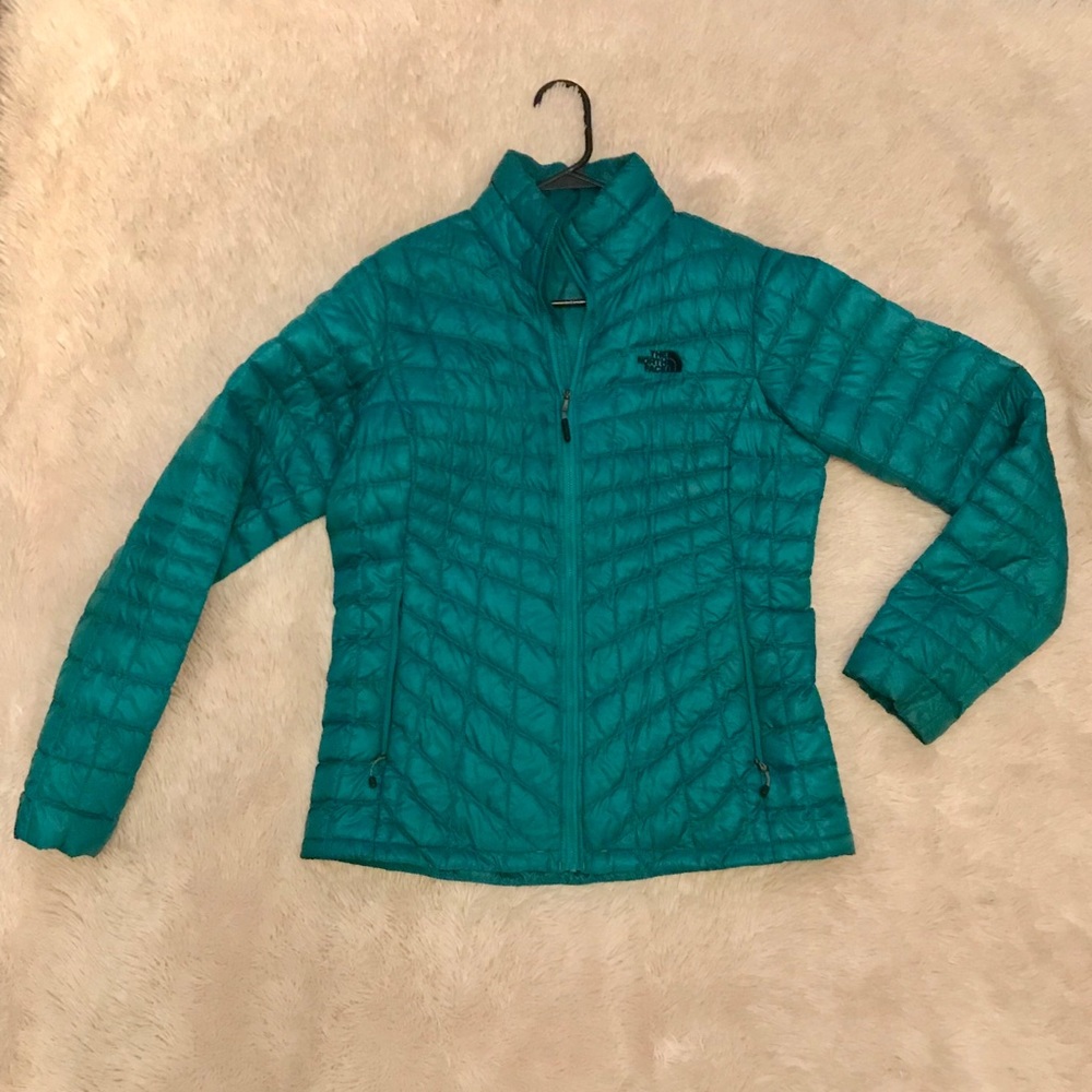 Northface turquoise thermoball jacket, like new